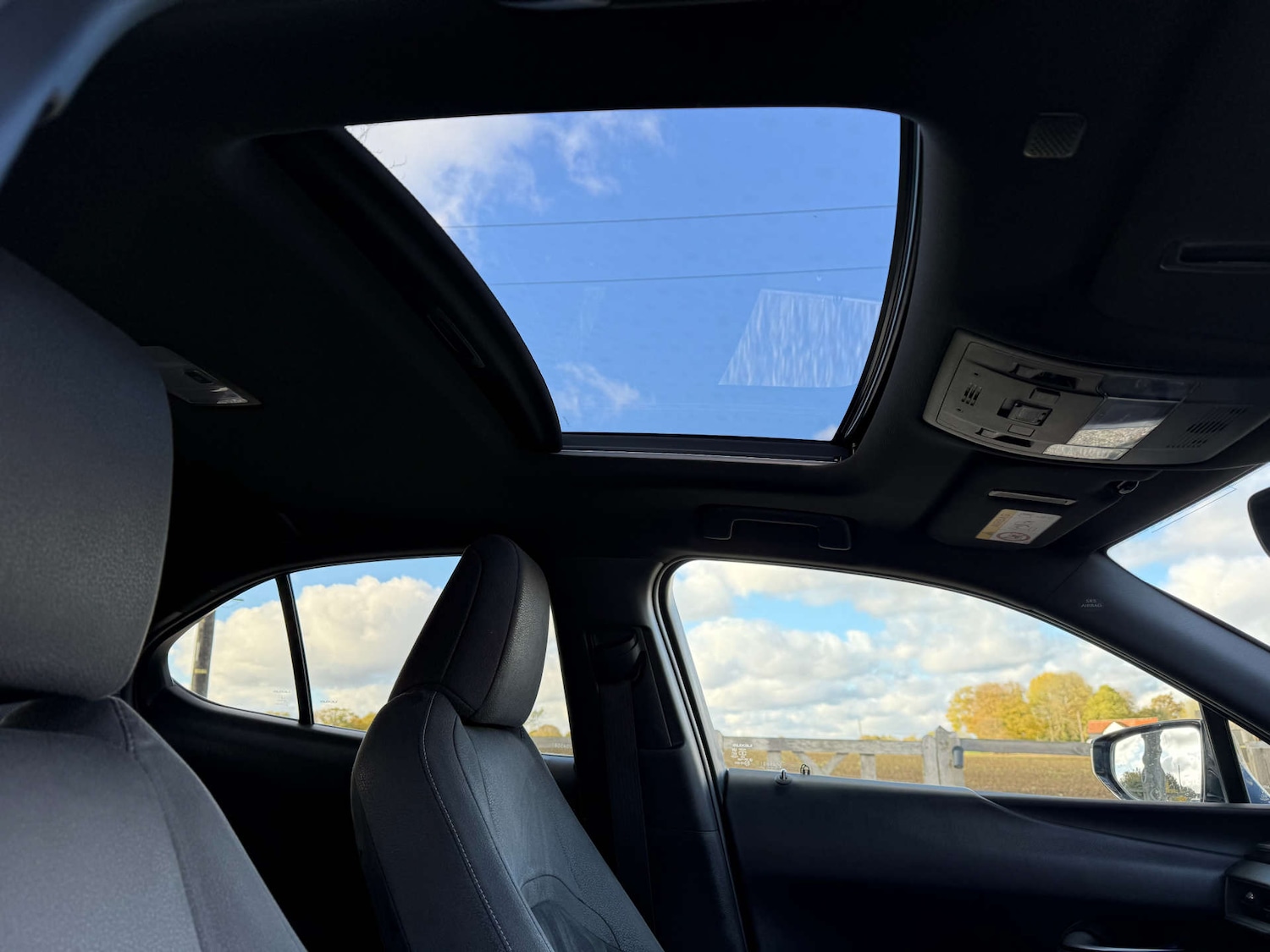 Used Lexus UX 2020 for sale - 76372238: Photo 21