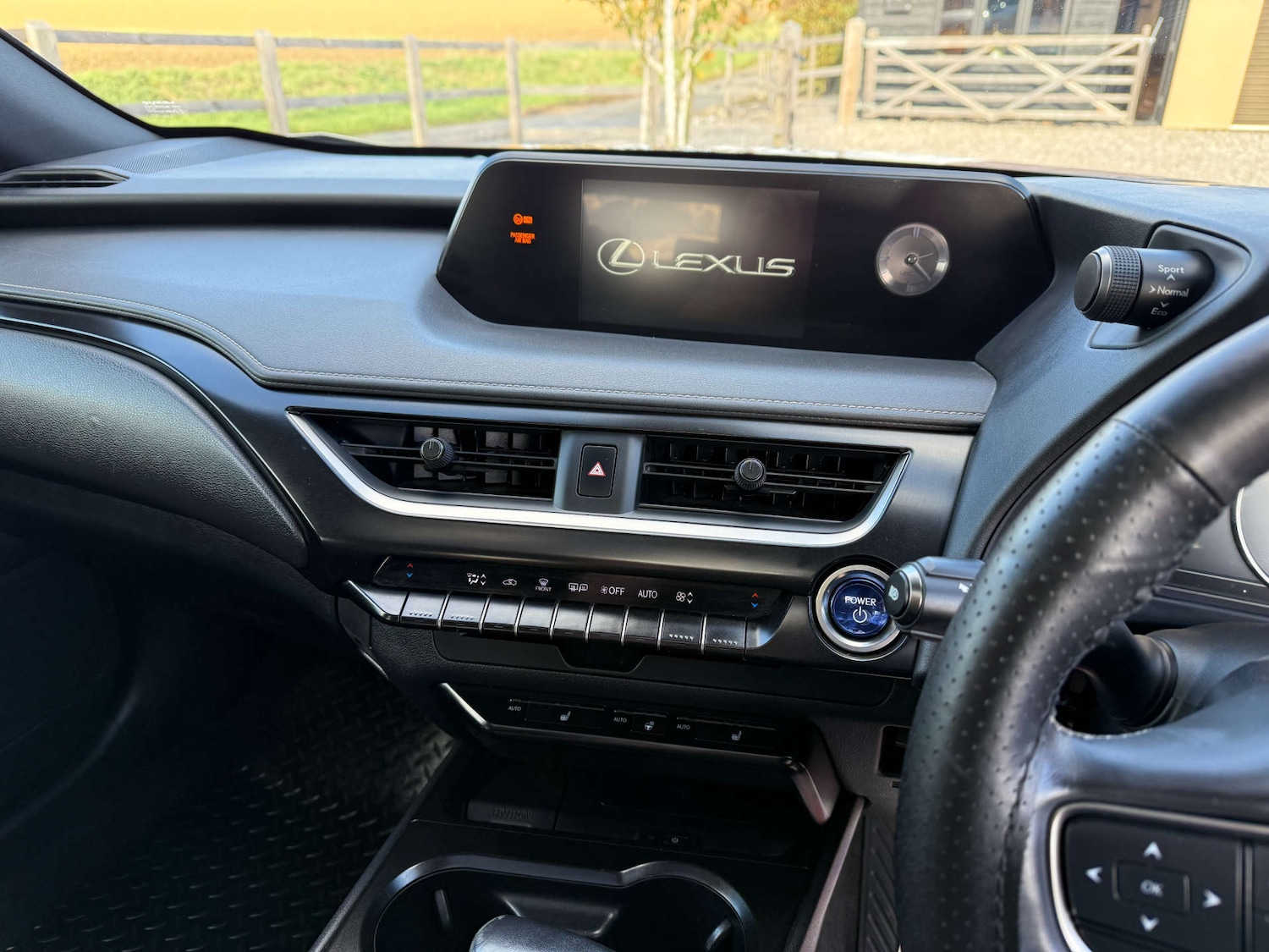 Used Lexus UX 2020 for sale - 76372238: Photo 23