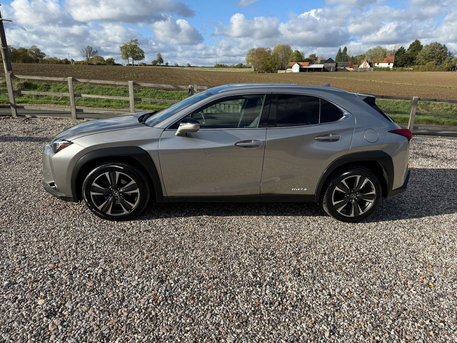 Used Lexus UX 2020 for sale - 76372238: Photo 5