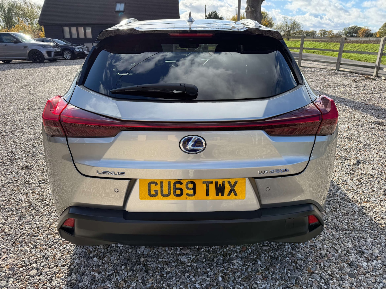 Used Lexus UX 2020 for sale - 76372238: Photo 7