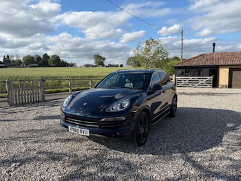 Used Porsche Cayenne 2010 for sale - 78932791: Photo