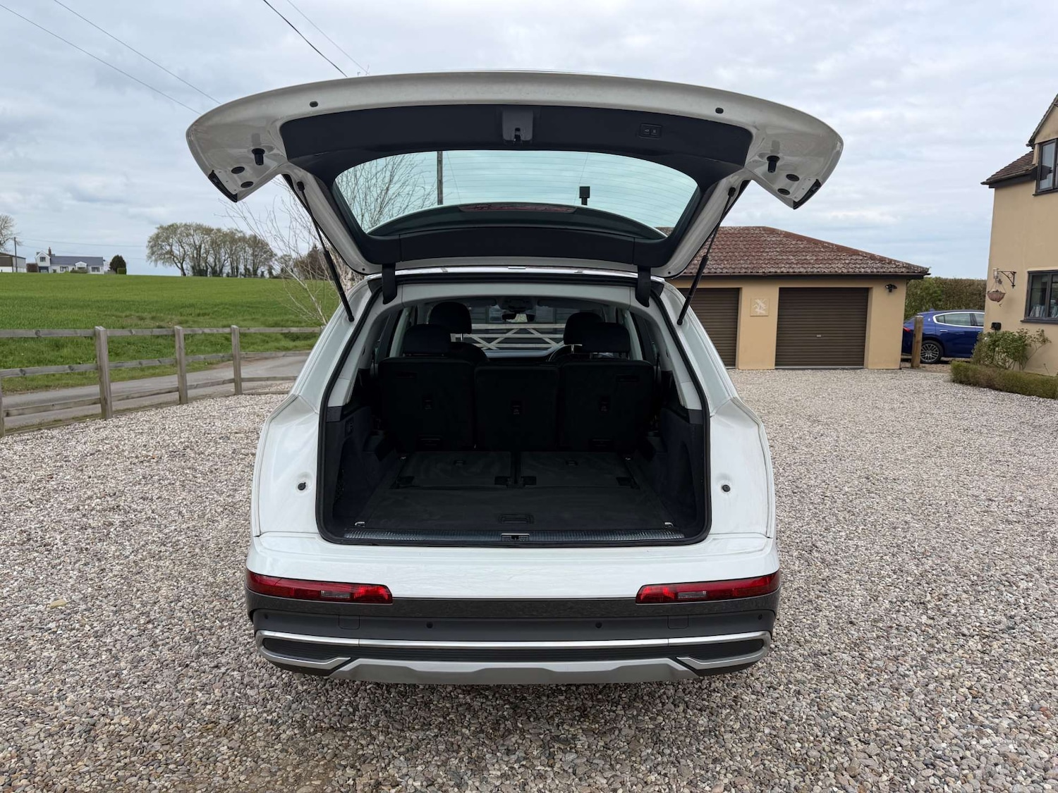 Used Audi Q7 2023 for sale - 78098890: Photo 9