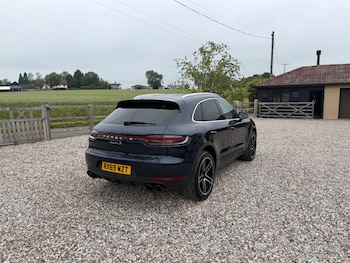 Used Porsche Macan 2019 for sale - 78917574: Photo