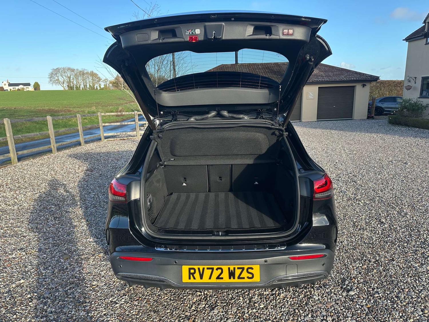 Used Mercedes-Benz EQA 2022 for sale - 76905240: Photo 9