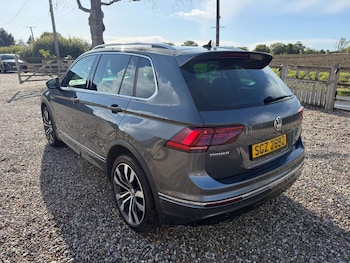 Used Volkswagen Tiguan 2020 for sale - 75947253: Photo