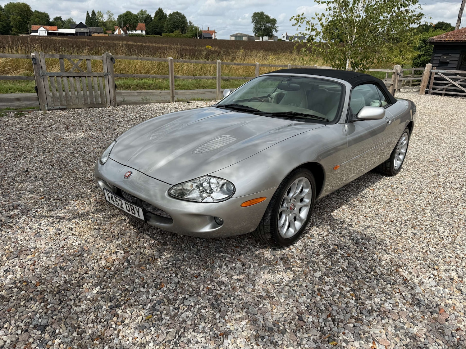 Used Jaguar XKR 1999 for sale - 76601380: Photo 3