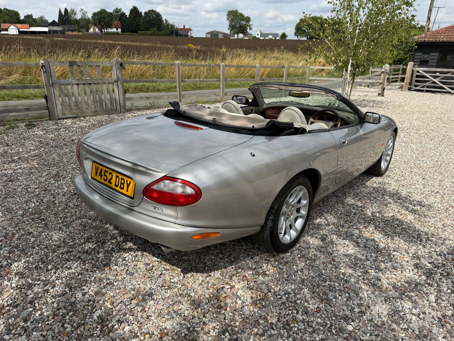 Used Jaguar XKR 1999 for sale - 76601380: Photo 5