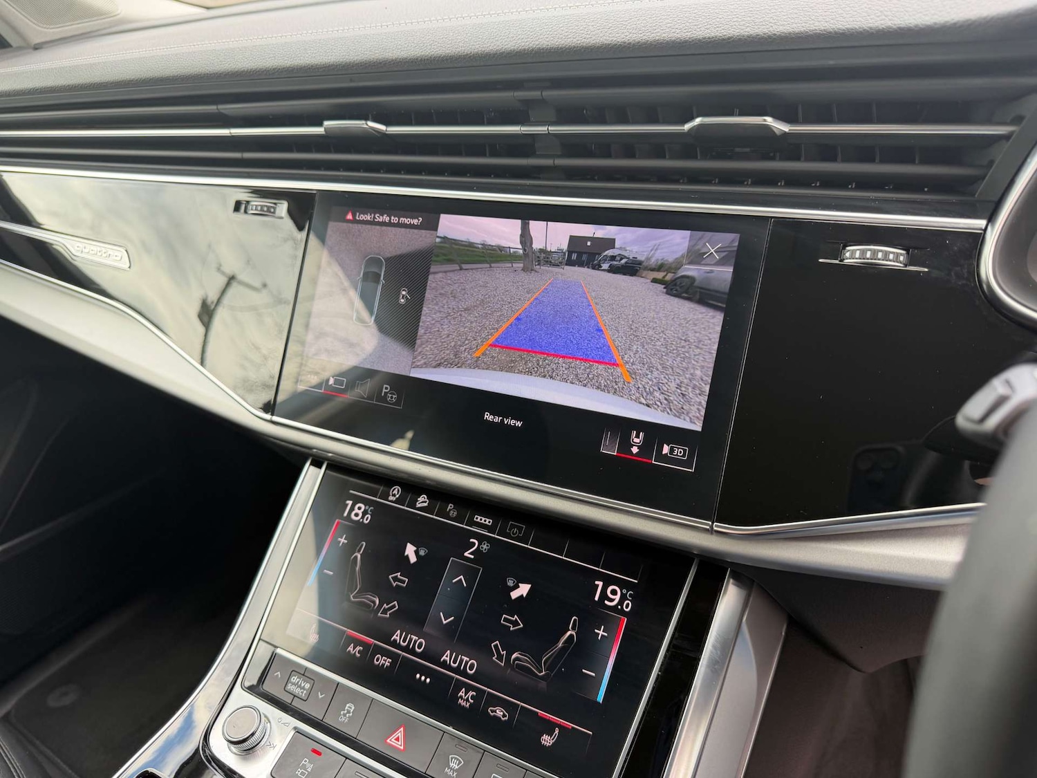 Used Audi Q7 2023 for sale - 78139644: Photo 24