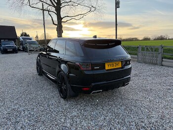 Used Land Rover Range Rover Sport 2019 for sale - 77745544: Photo