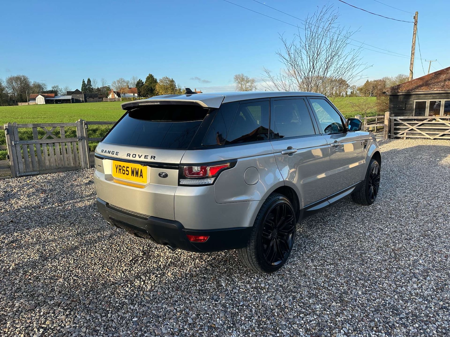 Used Land Rover Range Rover Sport 2015 for sale - 76687502: Photo 4