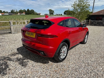 Used Jaguar E-Pace 2019 for sale - 76277900: Photo