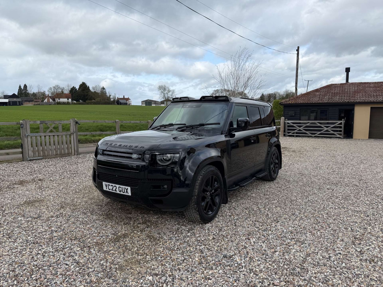 Used Land Rover Defender 2022 for sale - 78213091: Photo 2