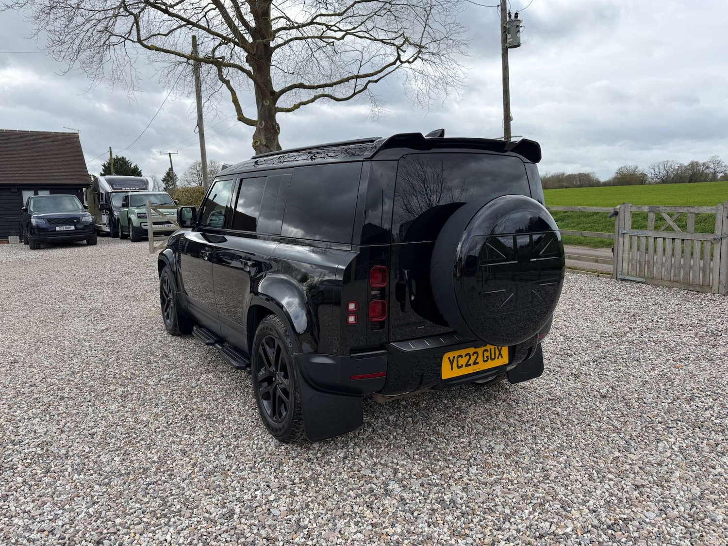 Used Land Rover Defender 2022 for sale - 78213091: Photo 3