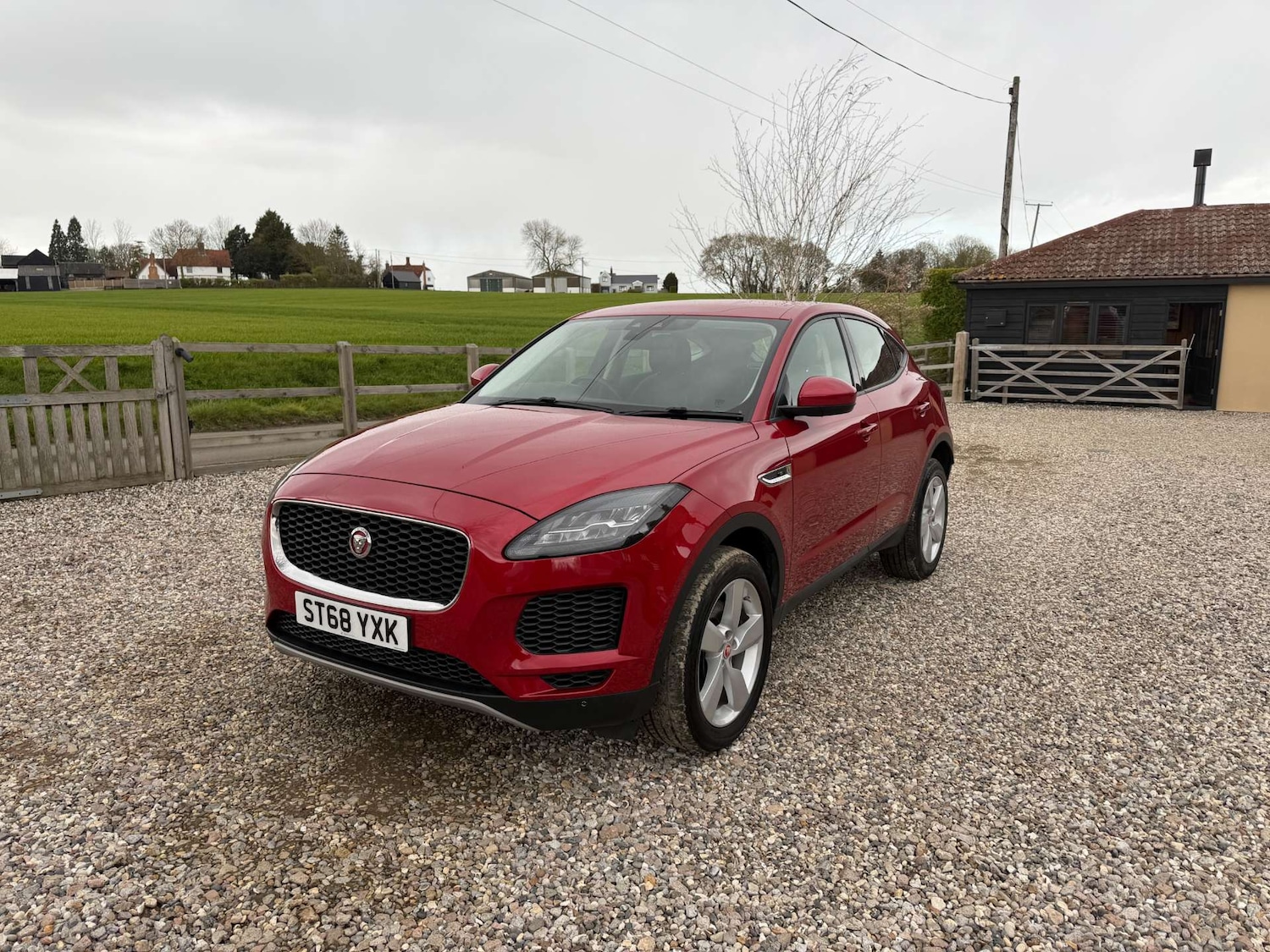 Used Jaguar E-Pace 2019 for sale - 78070971: Photo 2