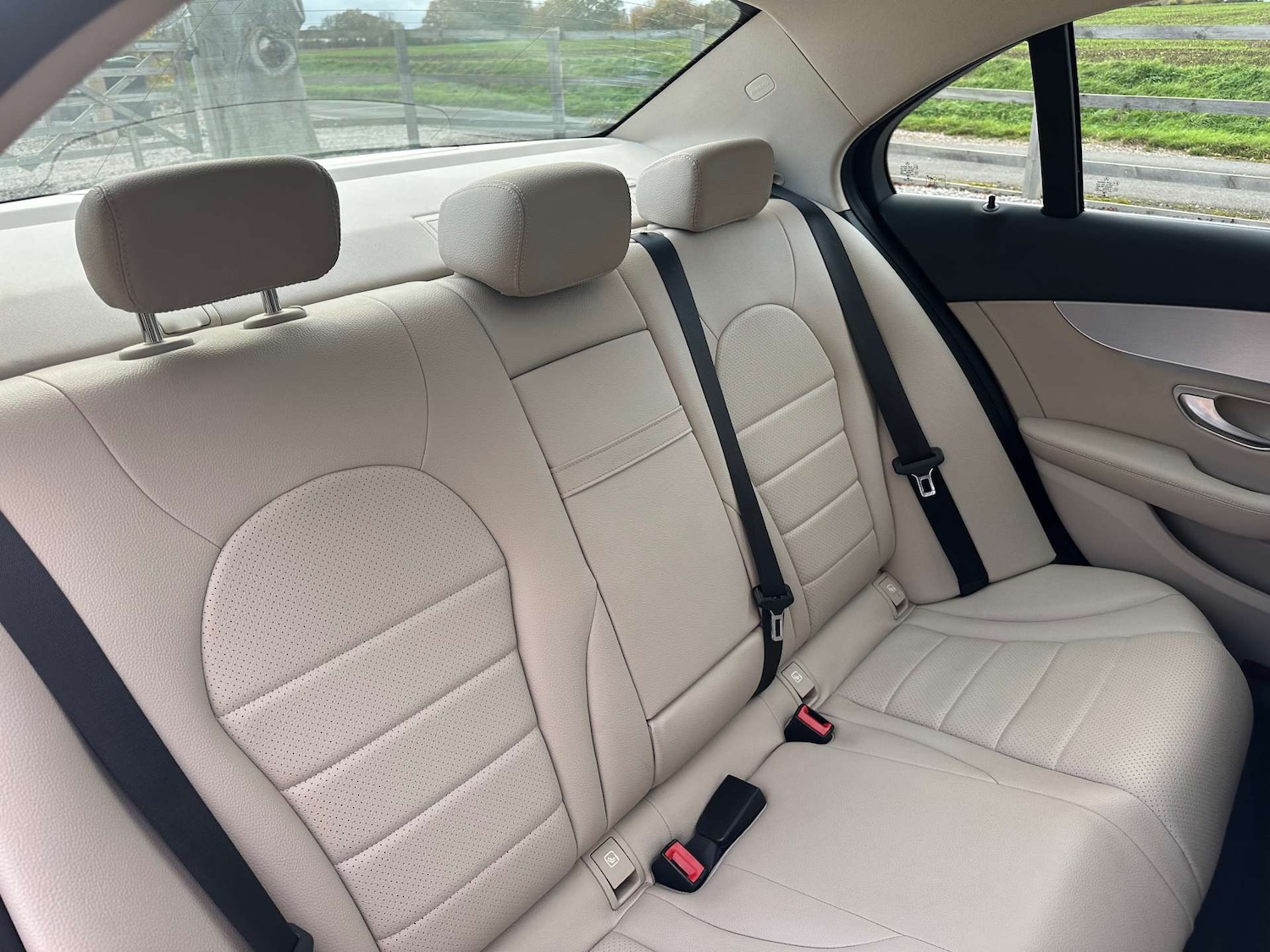 Used Mercedes-Benz C Class 2017 for sale - 76453808: Photo 14