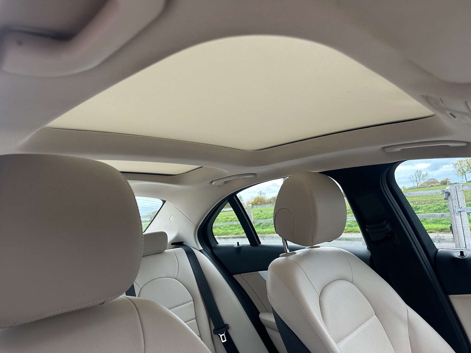 Used Mercedes-Benz C Class 2017 for sale - 76453808: Photo 24