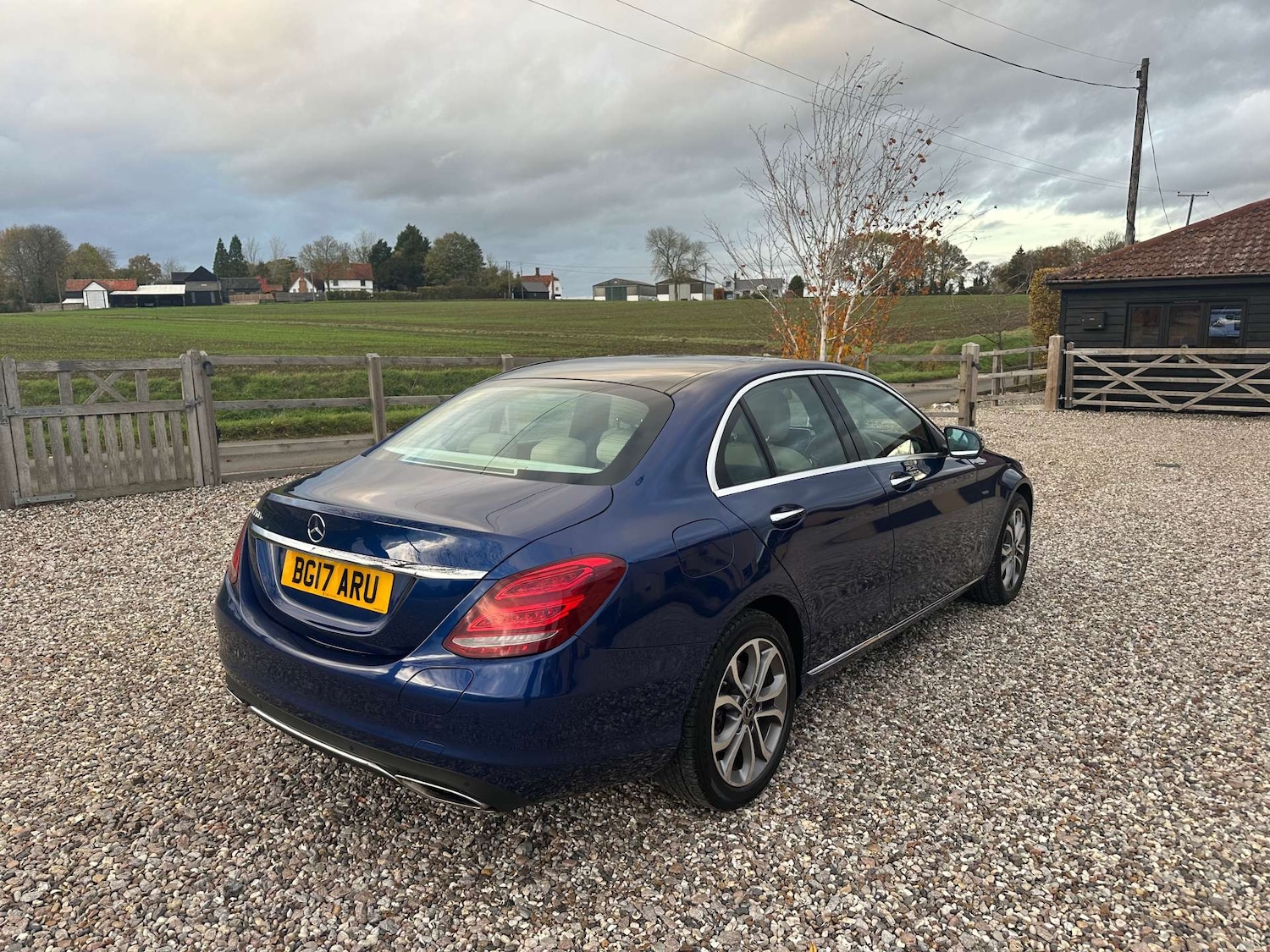 Used Mercedes-Benz C Class 2017 for sale - 76453808: Photo 4
