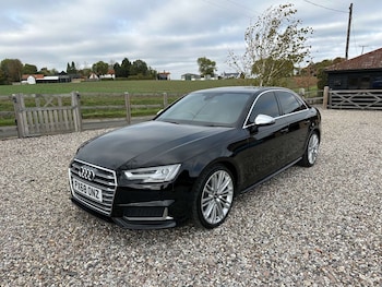Used Audi A4 2018 for sale - 76222991: Photo 2
