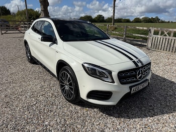 2017 - GLA 220d 4Matic WhiteArt Premium Plus 5dr Auto