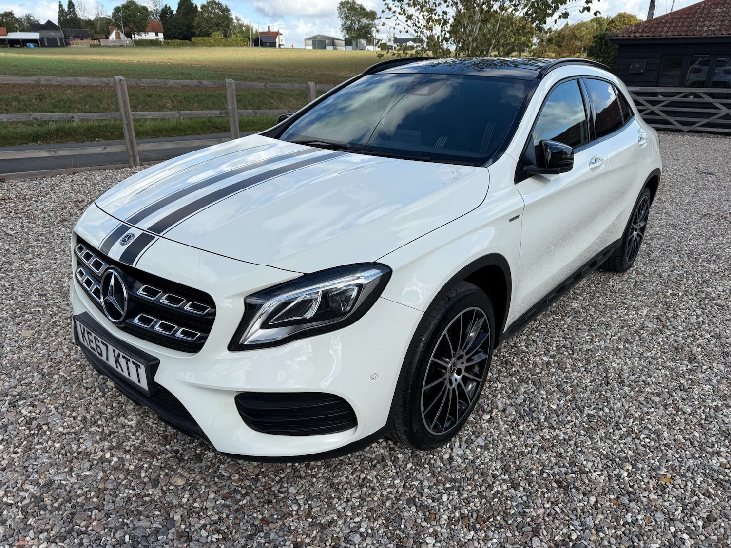 Used Mercedes-Benz GLA 2017 for sale - 76027742: Photo 2