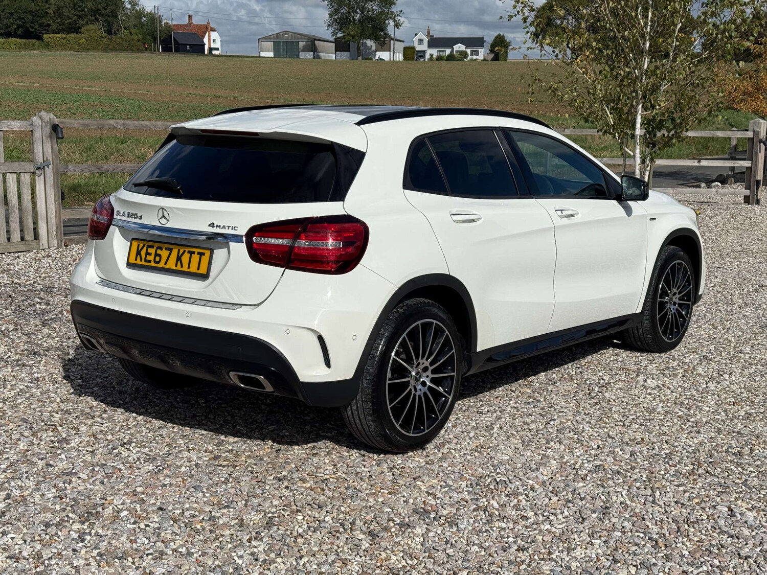 Used Mercedes-Benz GLA 2017 for sale - 76027742: Photo 4
