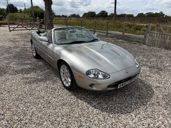 Used Jaguar XKR 1999 for sale - 78111309: Photo