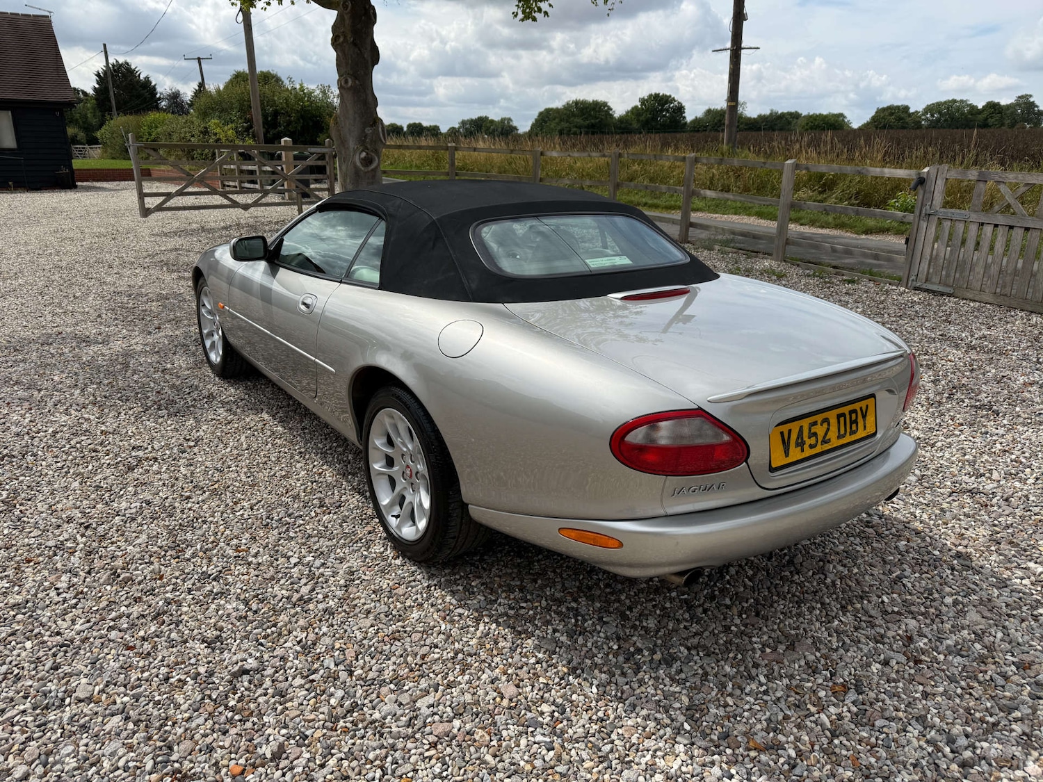 Used Jaguar XKR 1999 for sale - 78111309: Photo 4