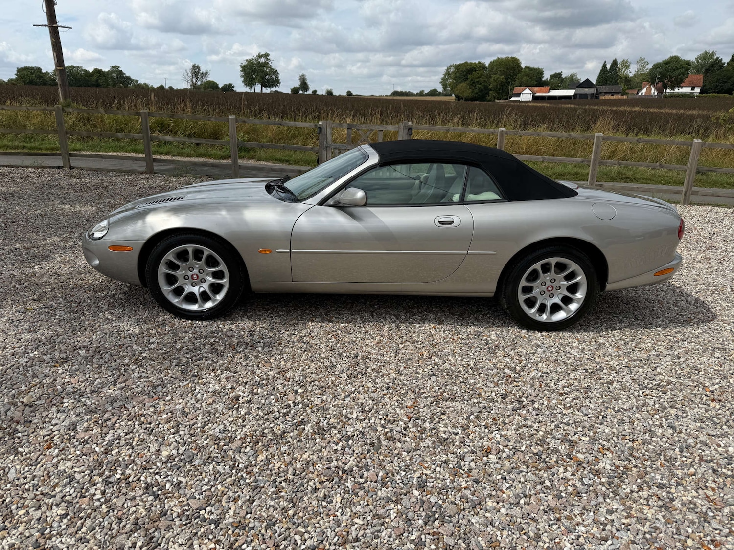 Used Jaguar XKR 1999 for sale - 78111309: Photo 7