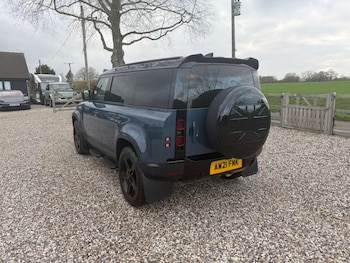 Used Land Rover Defender 2021 for sale - 78426671: Photo