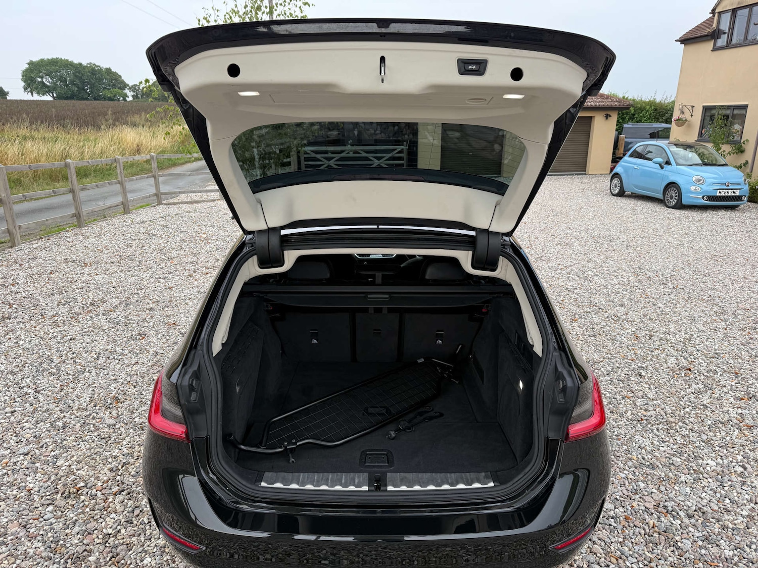 Used BMW 3 Series 2021 for sale - 76379436: Photo 12