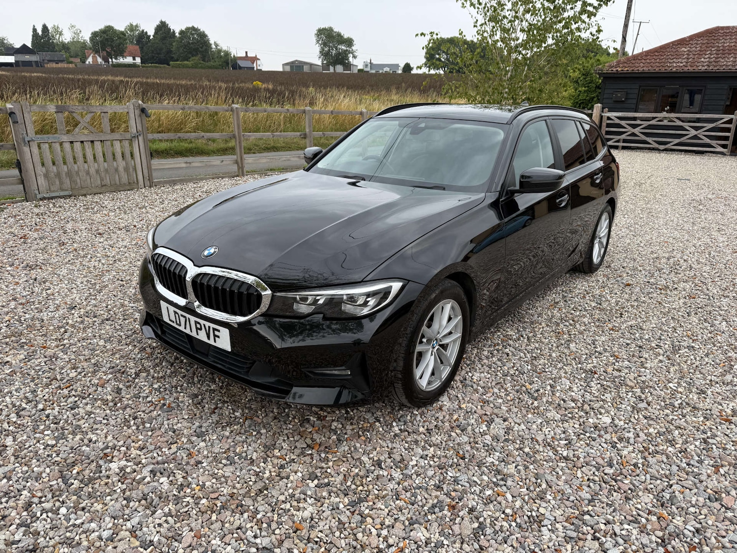 Used BMW 3 Series 2021 for sale - 76379436: Photo 2