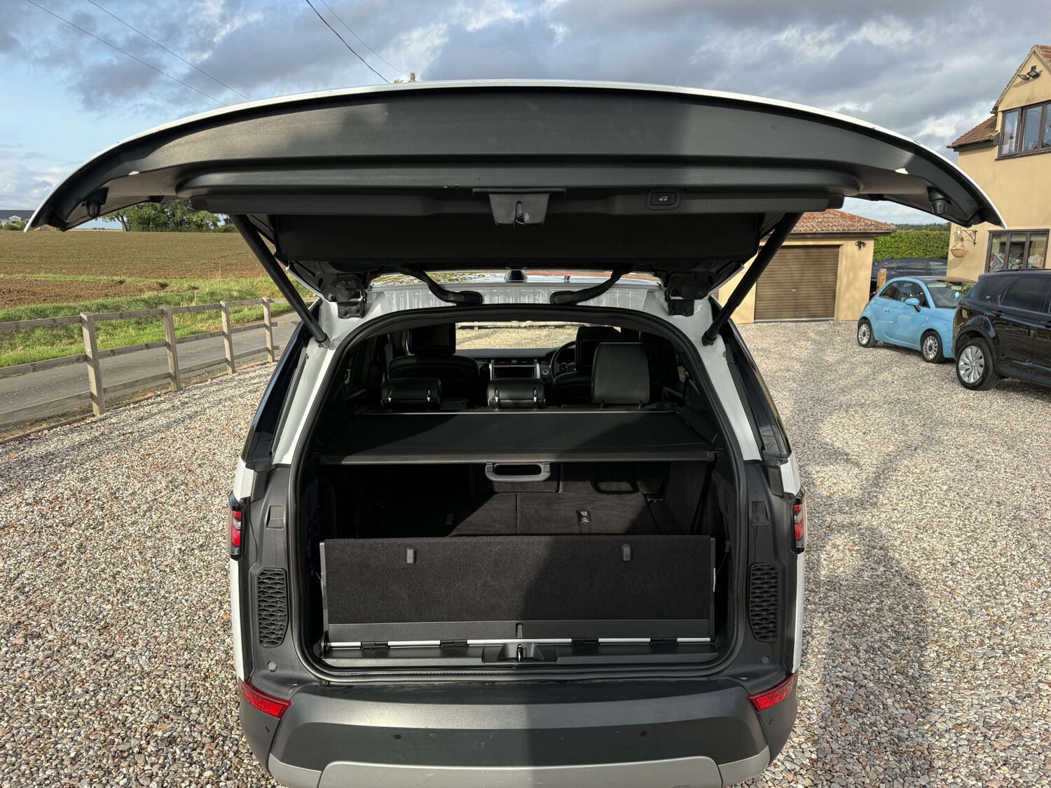 Used Land Rover Discovery 2020 for sale - 76007336: Photo 13