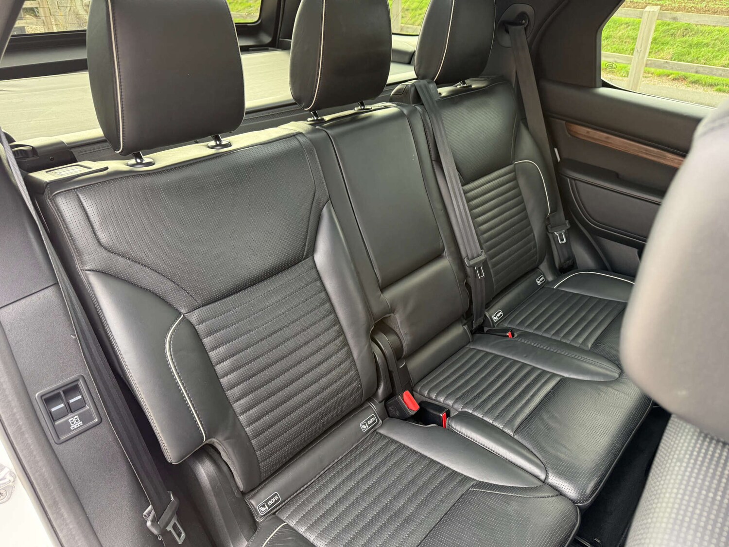 Used Land Rover Discovery 2020 for sale - 76007336: Photo 15