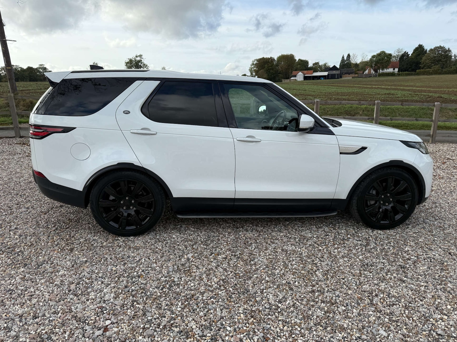 Used Land Rover Discovery 2020 for sale - 76007336: Photo 6