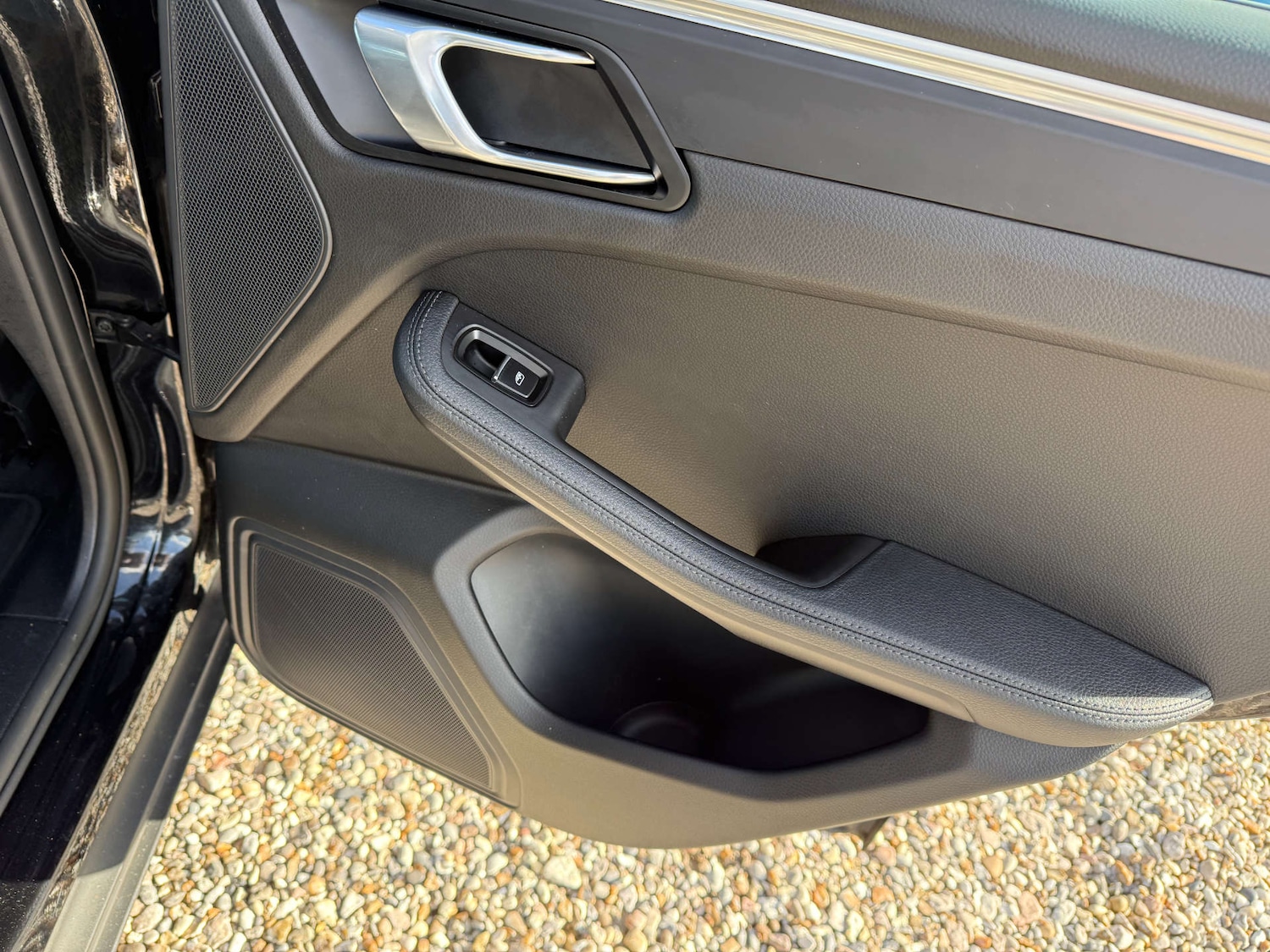 Used Porsche Macan 2019 for sale - 76602041: Photo 15