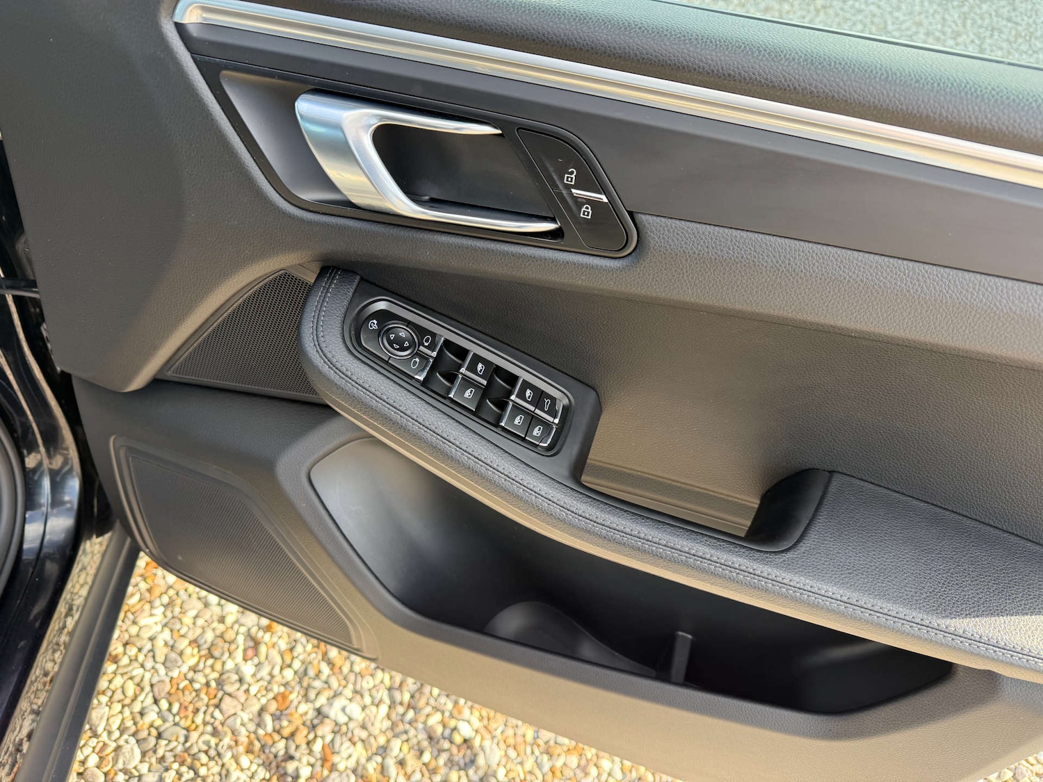 Used Porsche Macan 2019 for sale - 76602041: Photo 19