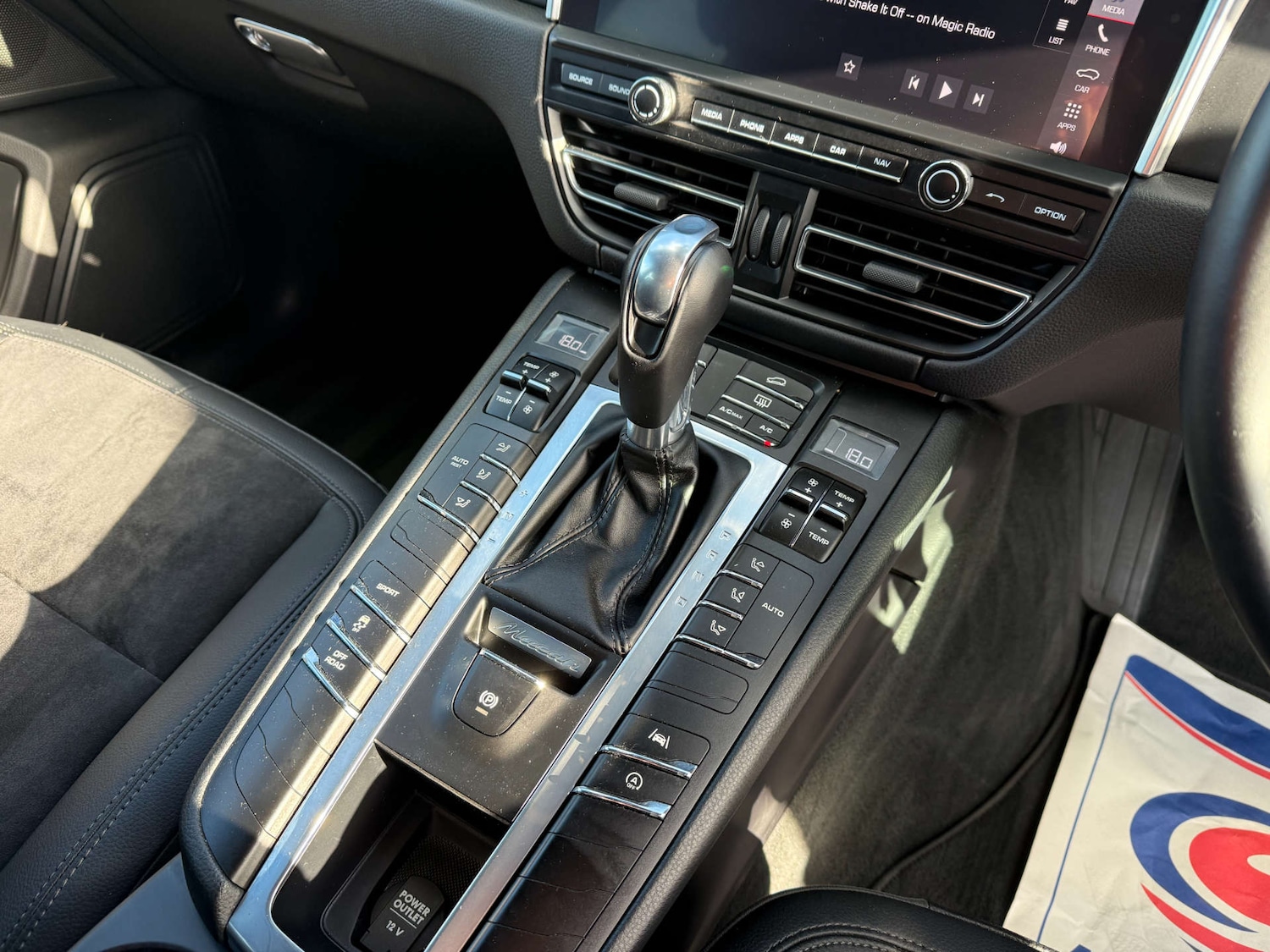 Used Porsche Macan 2019 for sale - 76602041: Photo 20