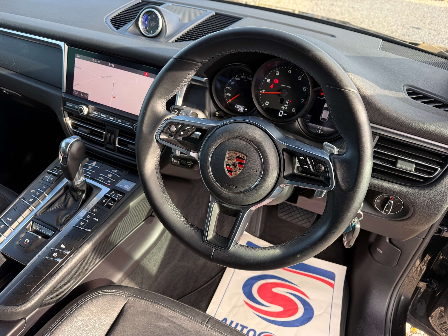 Used Porsche Macan 2019 for sale - 76602041: Photo 23