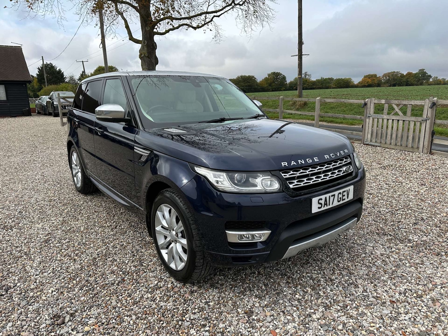 Used Land Rover Range Rover Sport 2017 for sale - 76600663: Photo 1