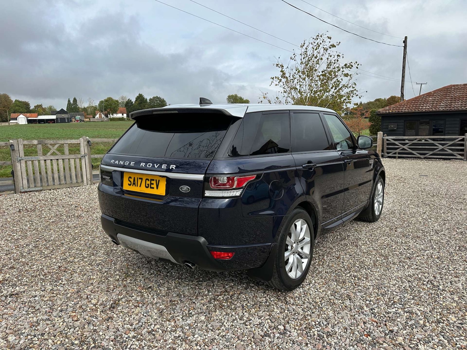 Used Land Rover Range Rover Sport 2017 for sale - 76600663: Photo 4