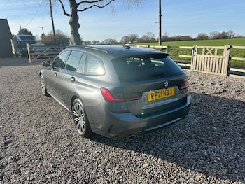 Used BMW 3 Series 2021 for sale - 76940189: Photo