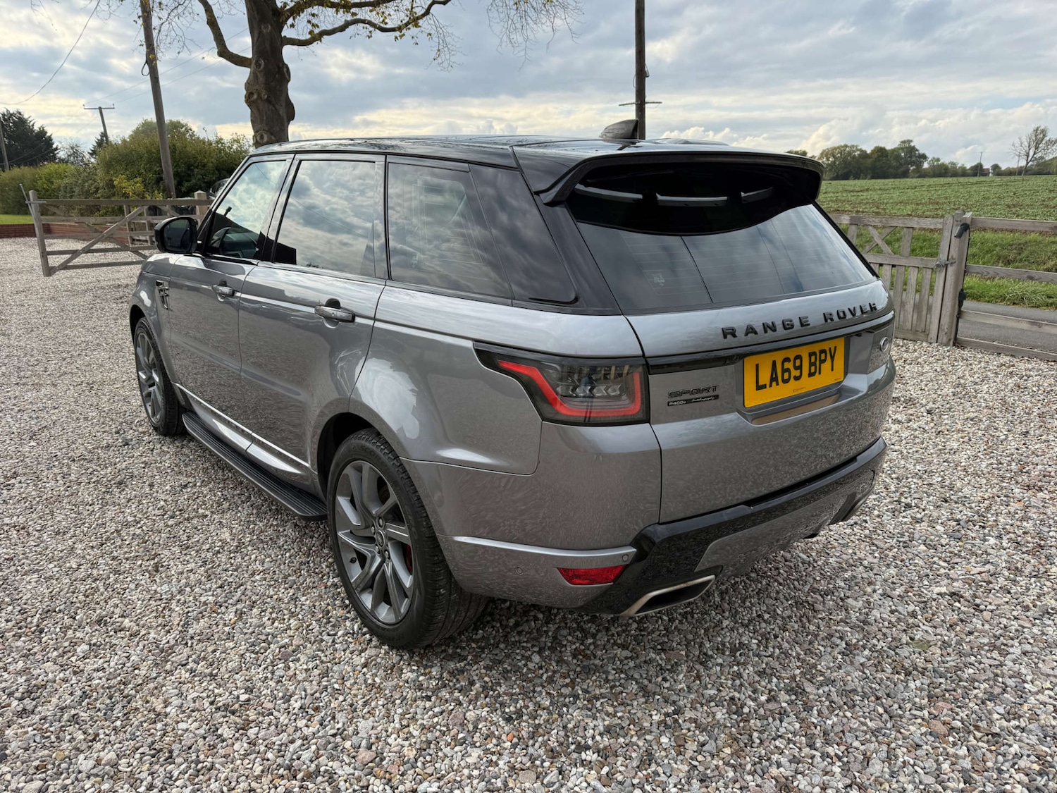 Used Land Rover Range Rover Sport 2019 for sale - 76602218: Photo 3