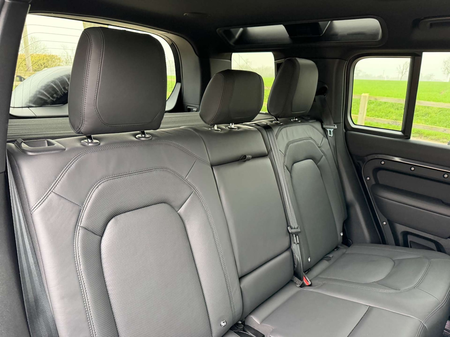 Used Land Rover Defender 2023 for sale - 77798399: Photo 20