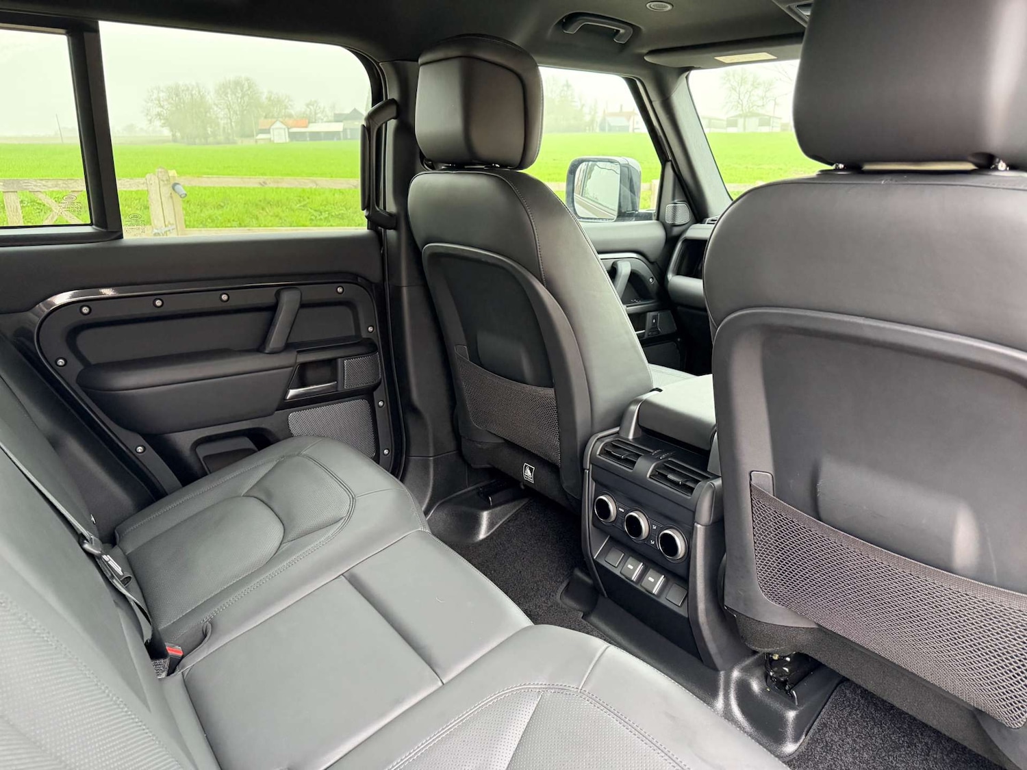 Used Land Rover Defender 2023 for sale - 77798399: Photo 21