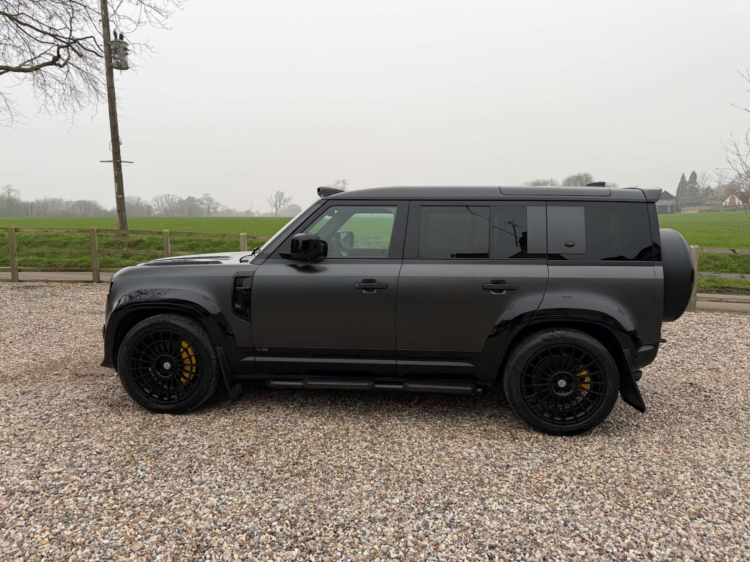 Used Land Rover Defender 2023 for sale - 77798399: Photo 5