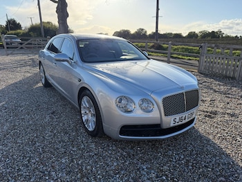 2025 - 4.0 V8 Saloon 4dr Petrol Auto 4WD Euro 6 (507 ps)