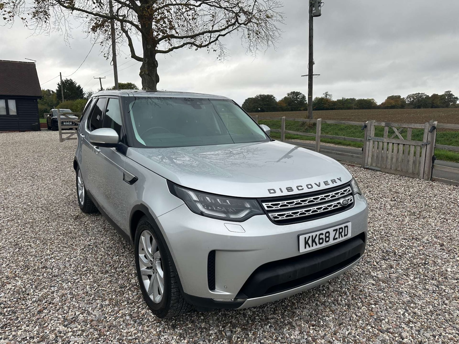 Used Land Rover Discovery 2019 for sale - 76726100: Photo 1