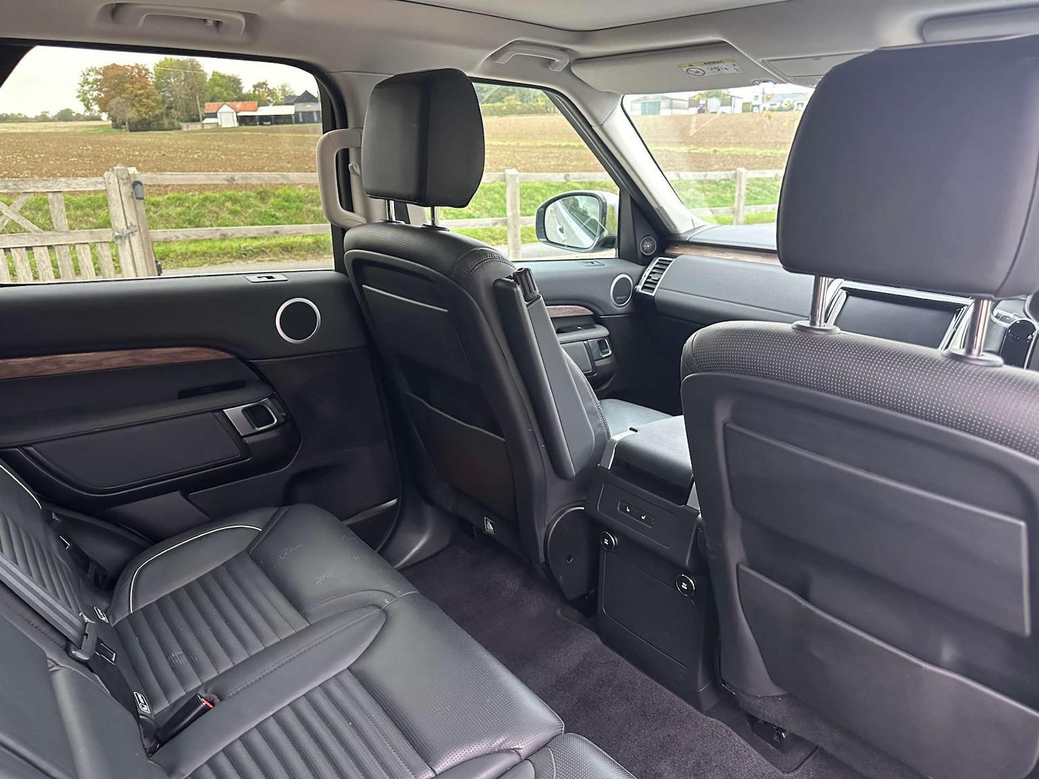 Used Land Rover Discovery 2019 for sale - 76726100: Photo 17