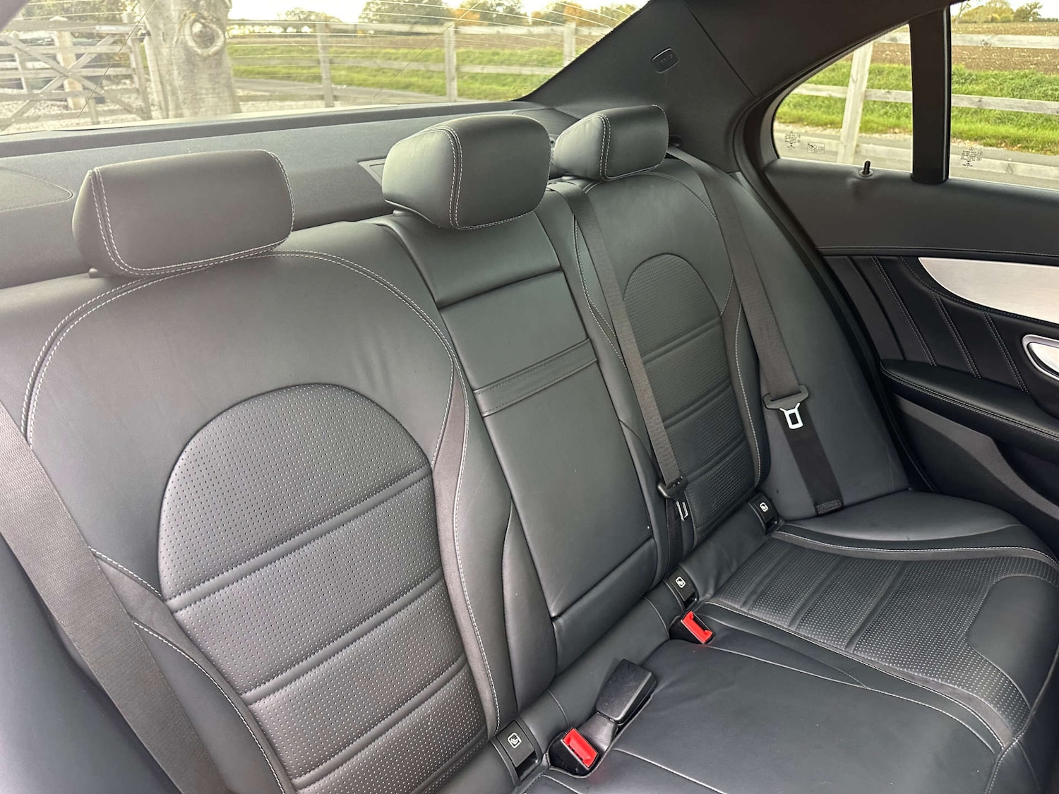 Used Mercedes-Benz C Class 2018 for sale - 76345042: Photo 14