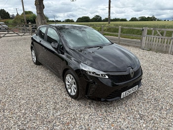 Used Renault Clio 2024 for sale - 78964517: Photo